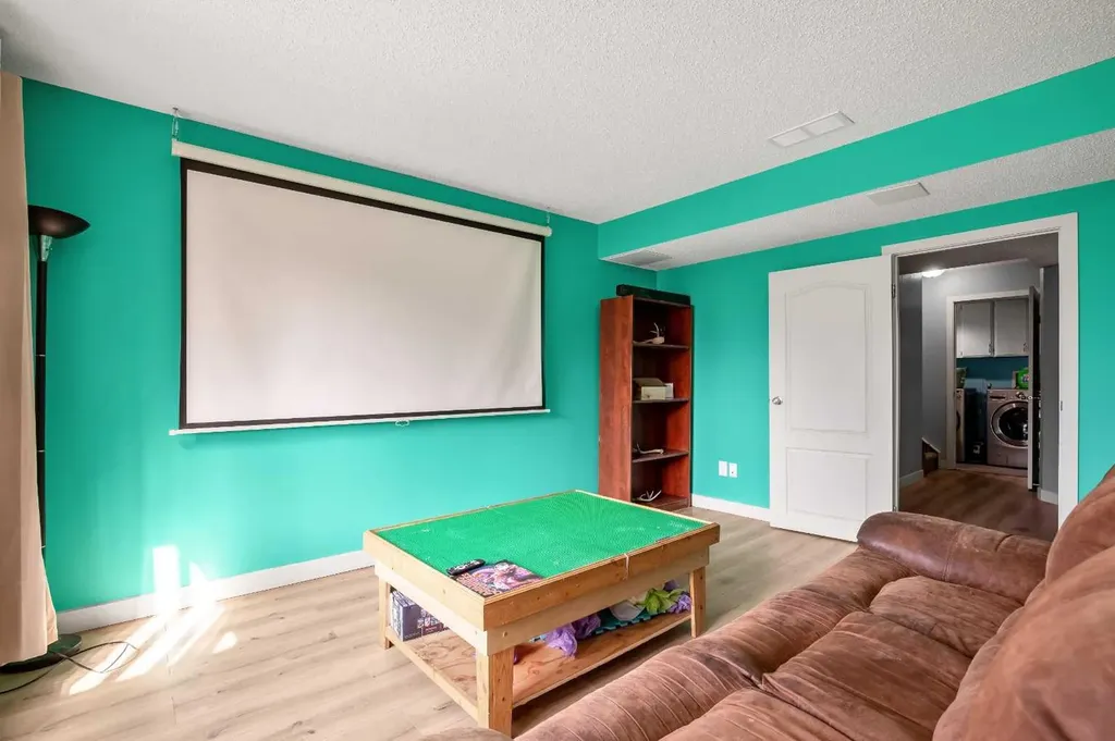 146 Aspen Mews Strathmore AB T1P 1X7