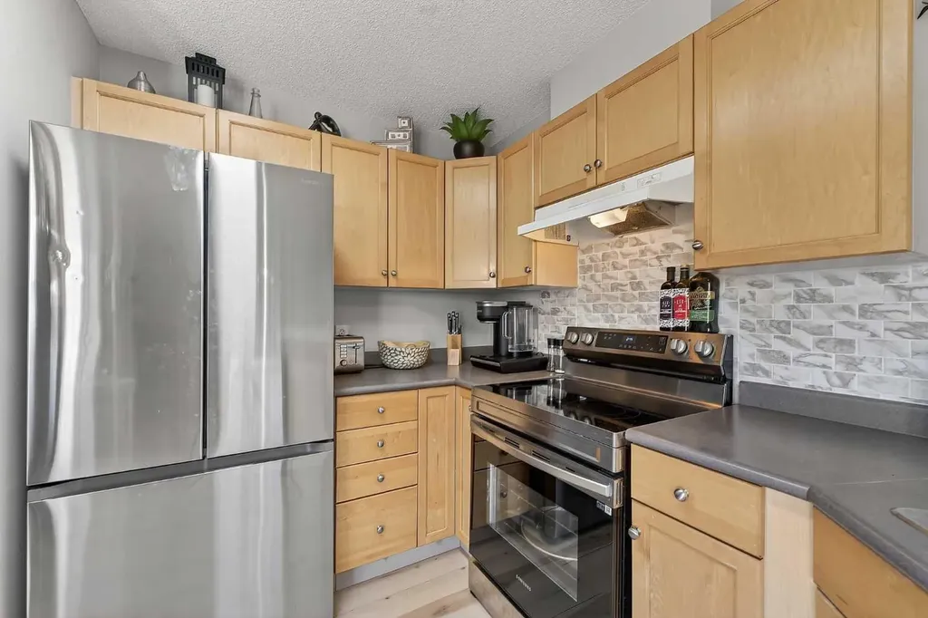 138 Promenade Way SE Calgary AB T2Z 4E9