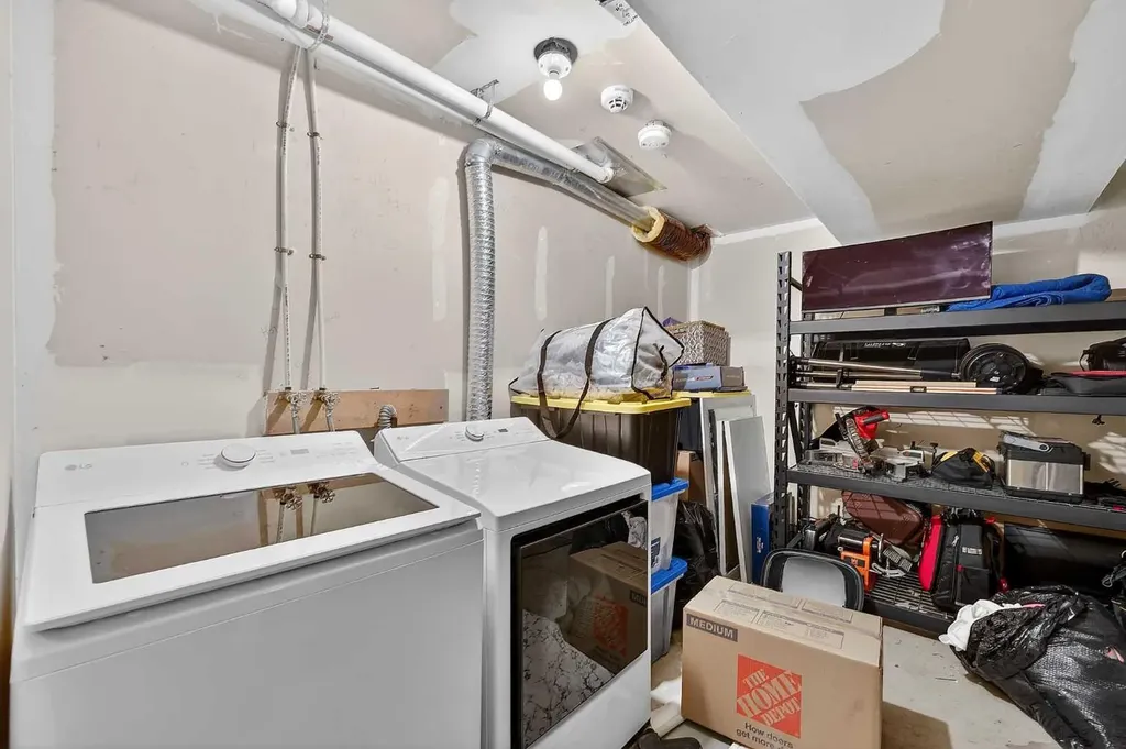 138 Promenade Way SE Calgary AB T2Z 4E9