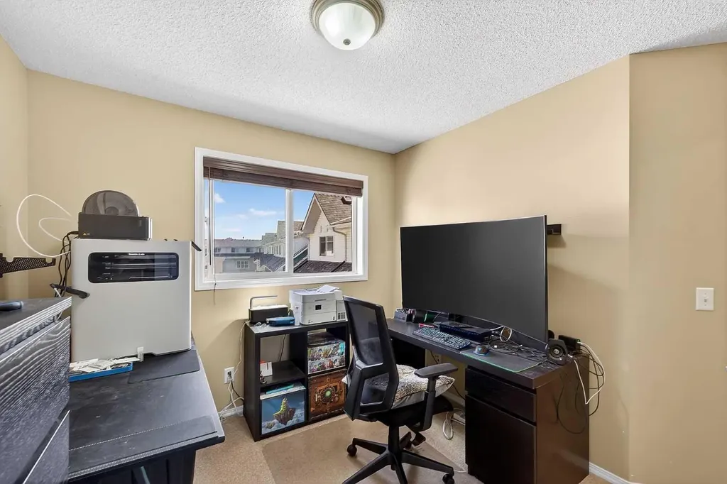 138 Promenade Way SE Calgary AB T2Z 4E9