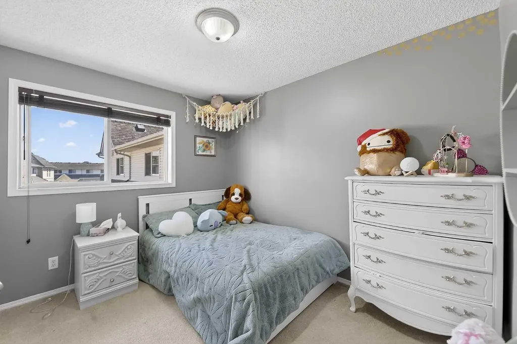 138 Promenade Way SE Calgary AB T2Z 4E9