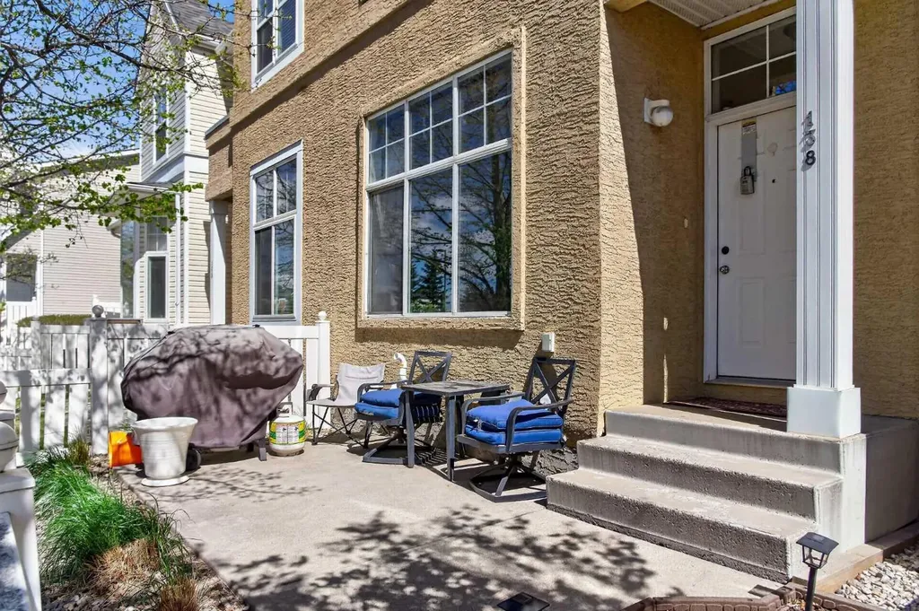 138 Promenade Way SE Calgary AB T2Z 4E9