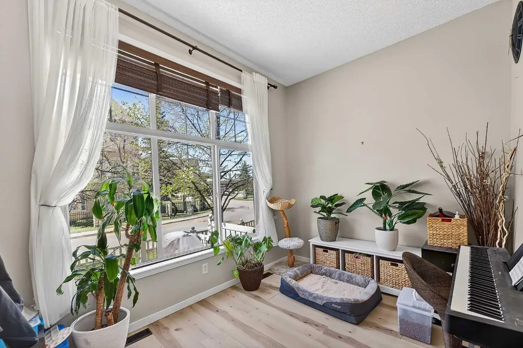 138 Promenade Way SE Calgary AB T2Z 4E9