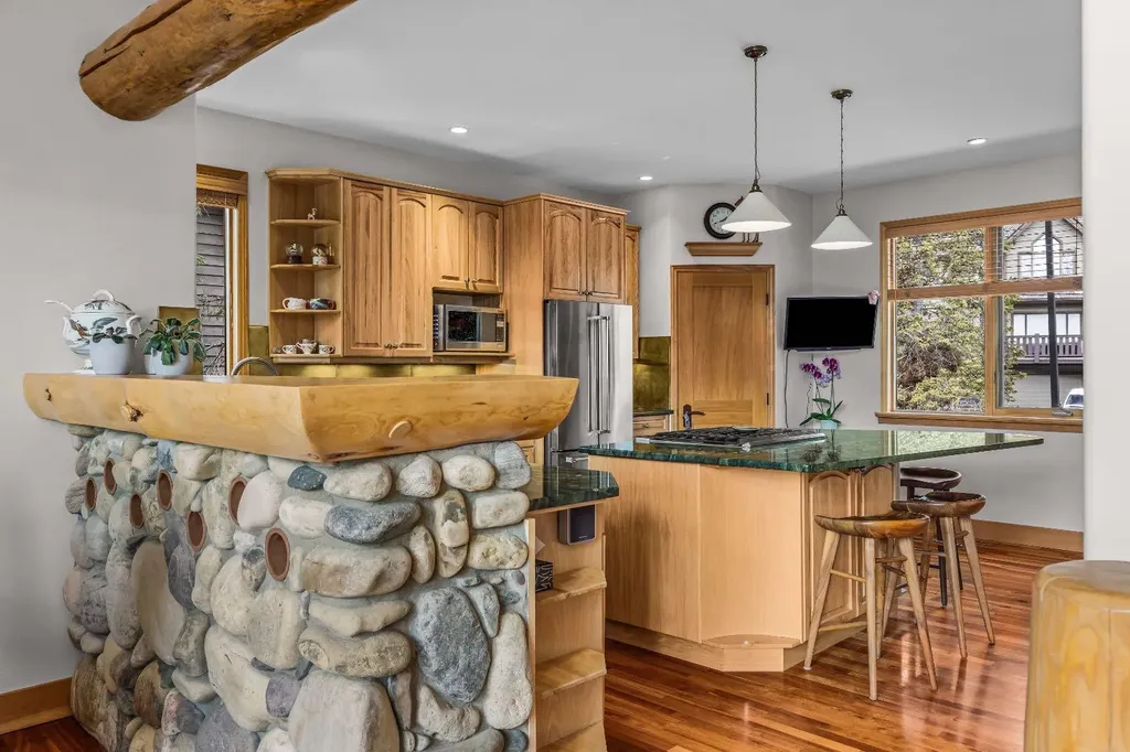 109 Silvertip Ridge Canmore AB T1W 3A8