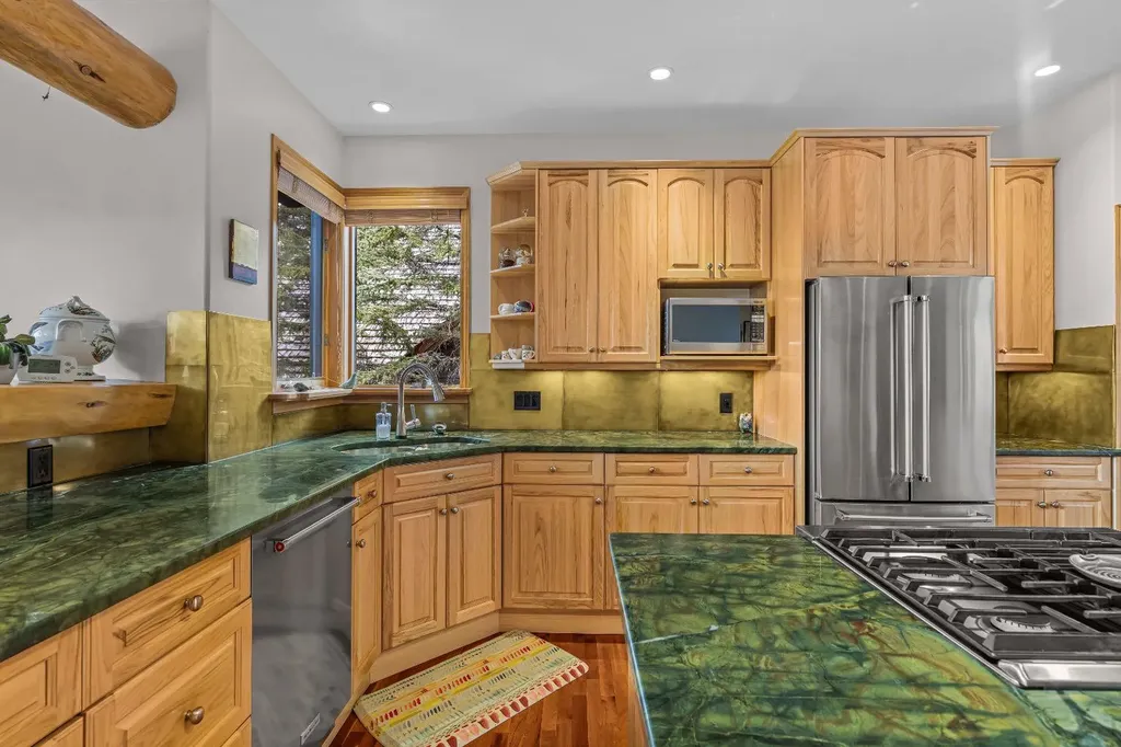 109 Silvertip Ridge Canmore AB T1W 3A8