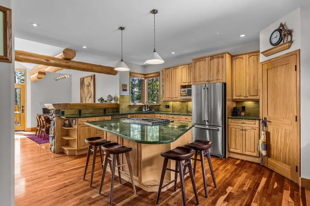 109 Silvertip Ridge Canmore AB T1W 3A8