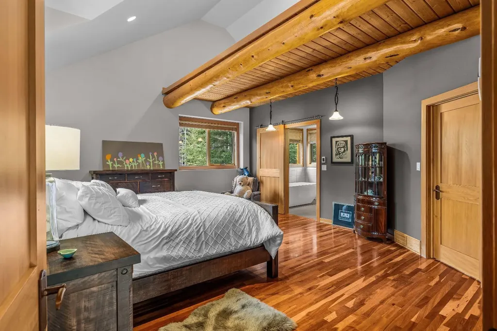 109 Silvertip Ridge Canmore AB T1W 3A8