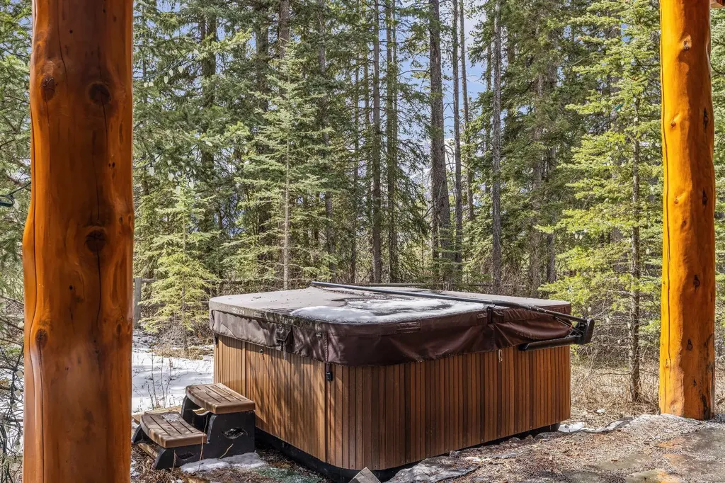 109 Silvertip Ridge Canmore AB T1W 3A8