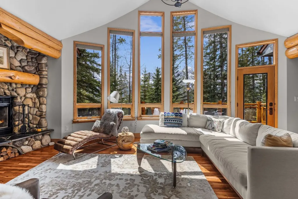 109 Silvertip Ridge Canmore AB T1W 3A8