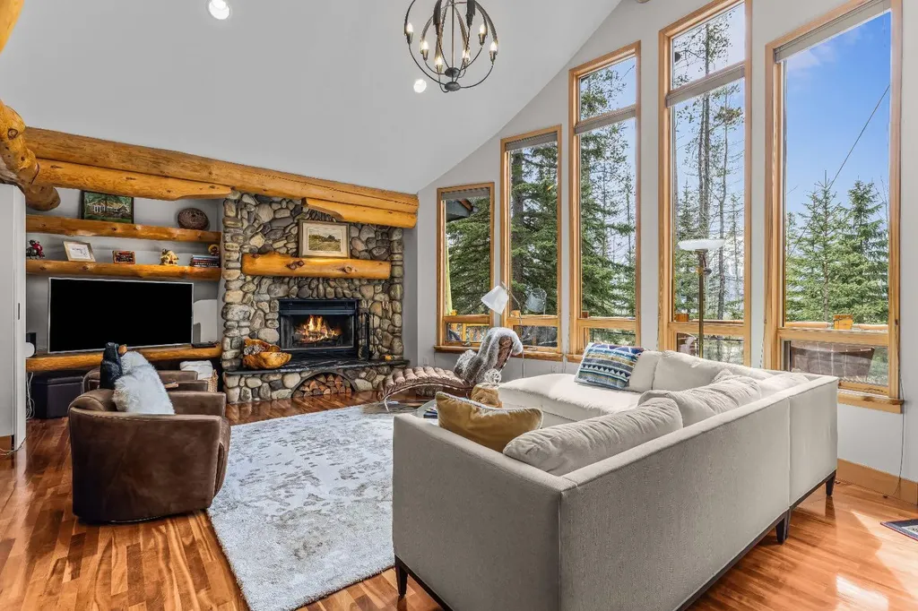 109 Silvertip Ridge Canmore AB T1W 3A8