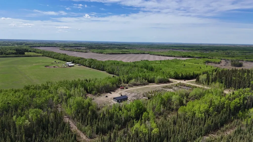 872083 Rge Road 54 Rural Clear Hills County AB T0H 3W0