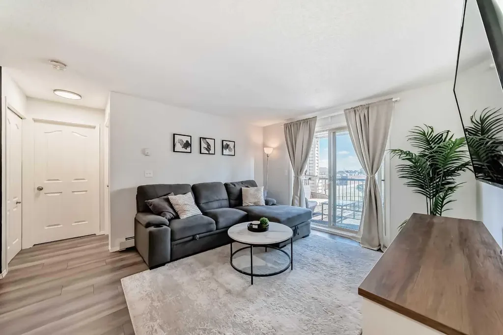 16969 24 Street SW Calgary AB T2Y0H9