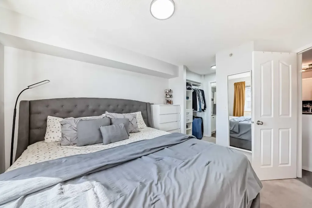 16969 24 Street SW Calgary AB T2Y0H9