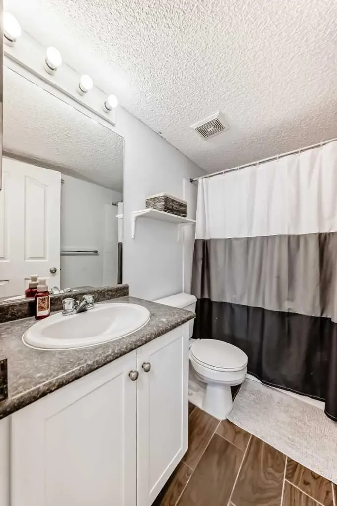 16969 24 Street SW Calgary AB T2Y0H9