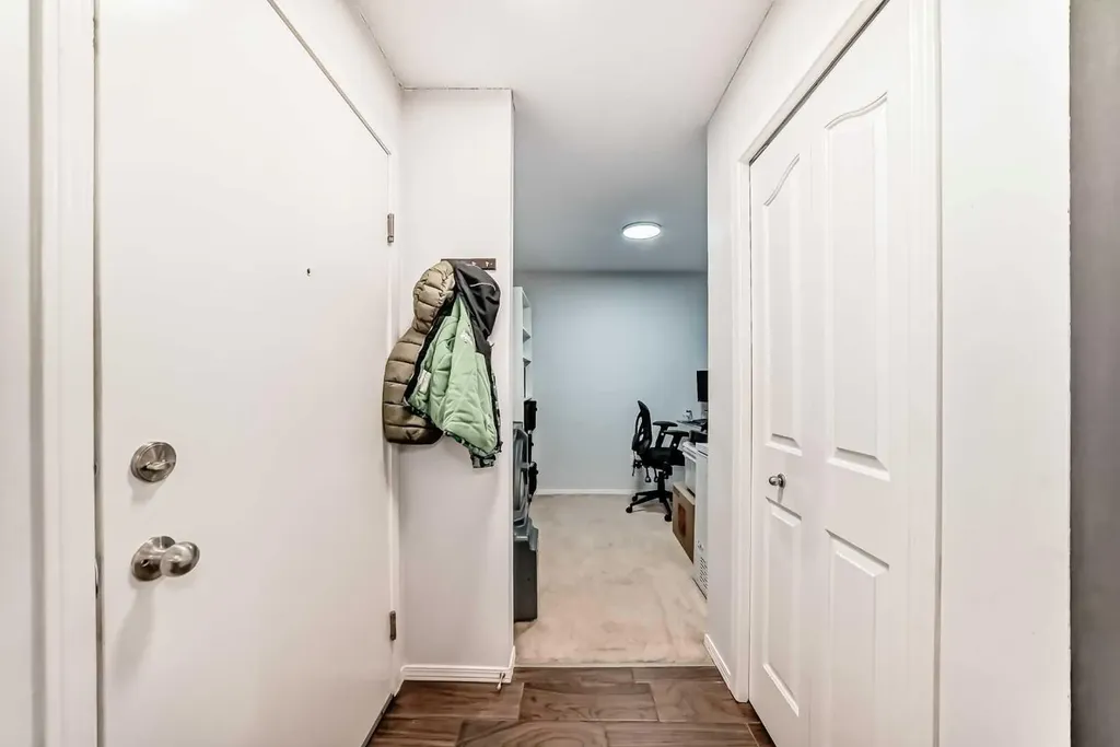 16969 24 Street SW Calgary AB T2Y0H9