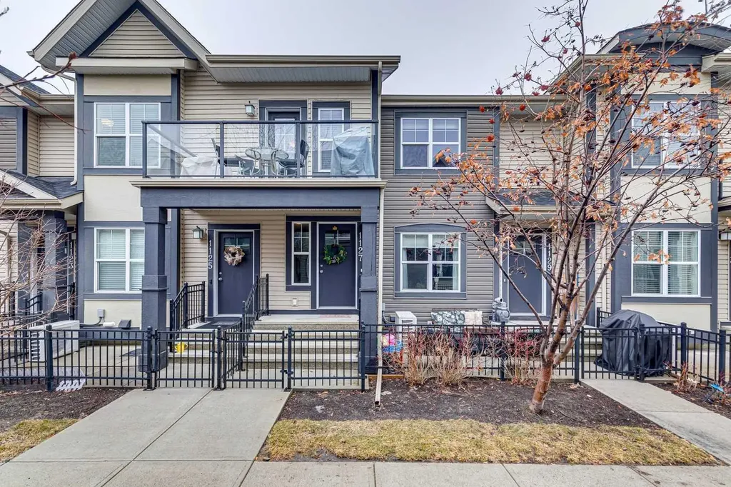 1127 Mckenzie Towne Row SE Calgary AB T2Z1E1