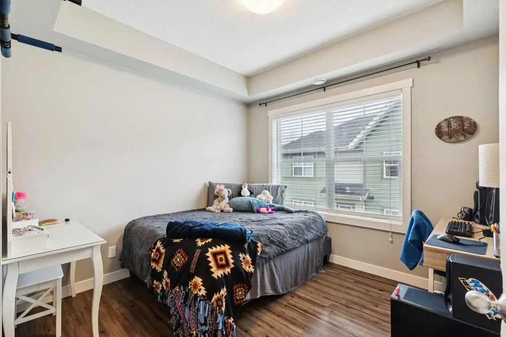 1127 Mckenzie Towne Row SE Calgary AB T2Z1E1