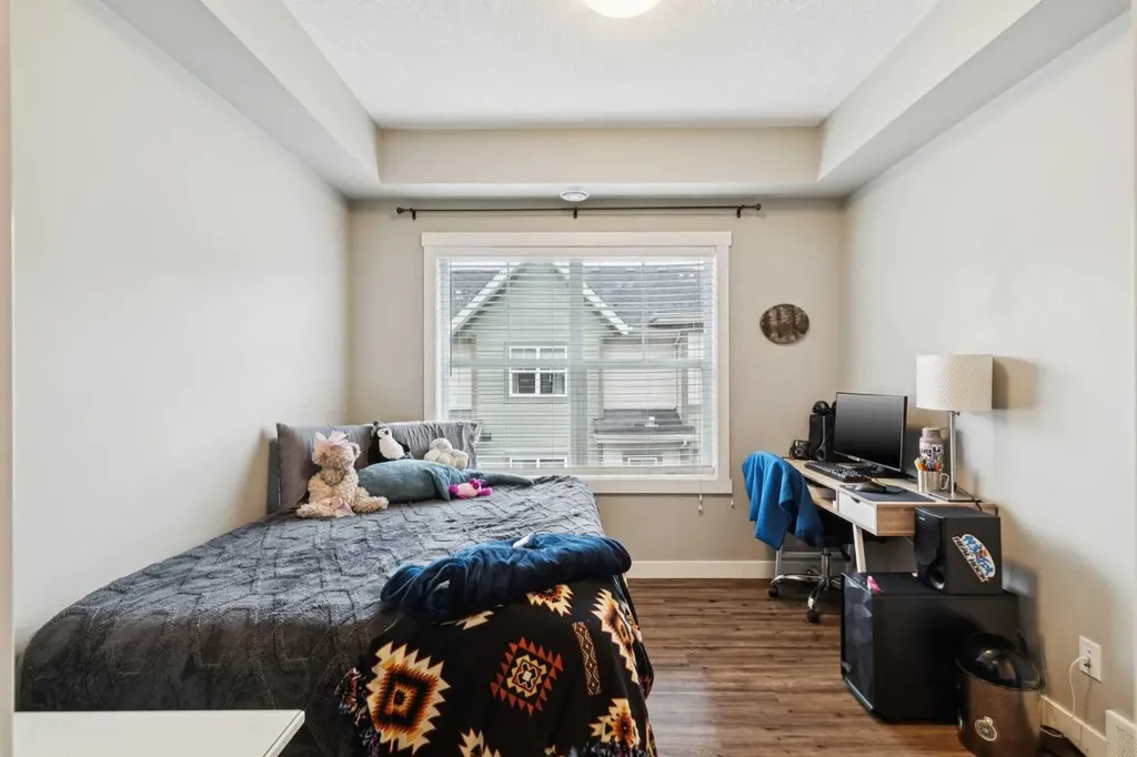 1127 Mckenzie Towne Row SE Calgary AB T2Z1E1