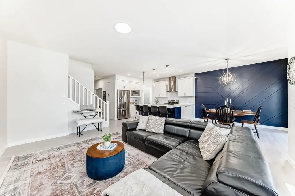194 Willow Place Cochrane AB T4A3K2
