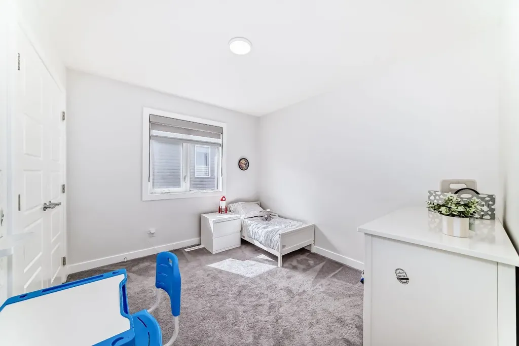 194 Willow Place Cochrane AB T4A3K2