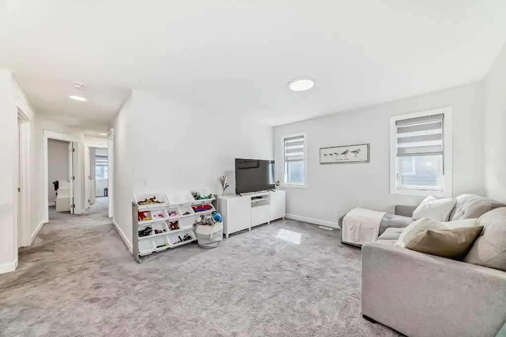 194 Willow Place Cochrane AB T4A3K2