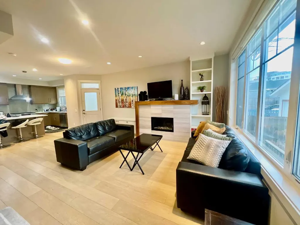 924 3 Avenue NW Calgary AB T2N 0J6