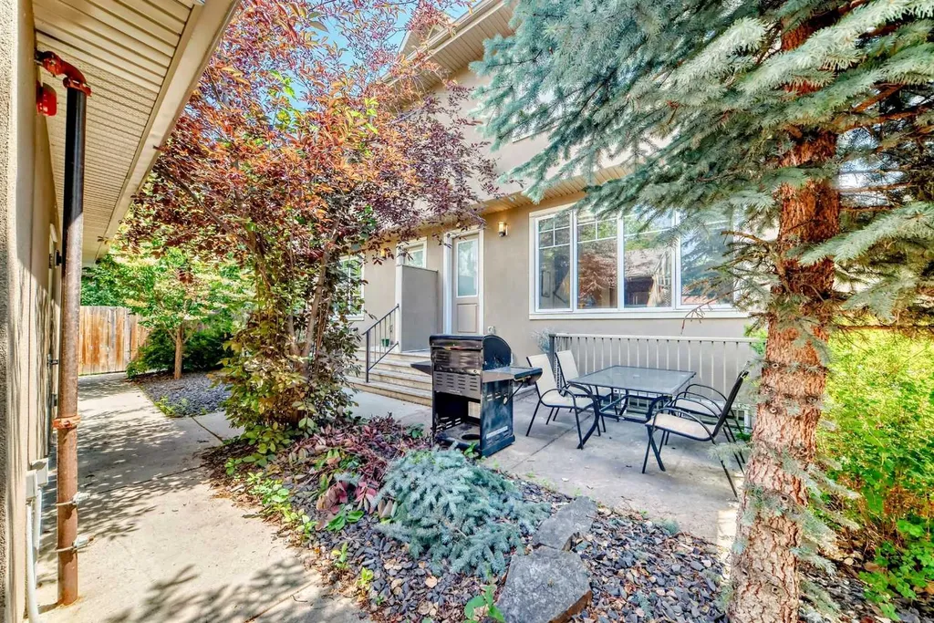 924 3 Avenue NW Calgary AB T2N 0J6