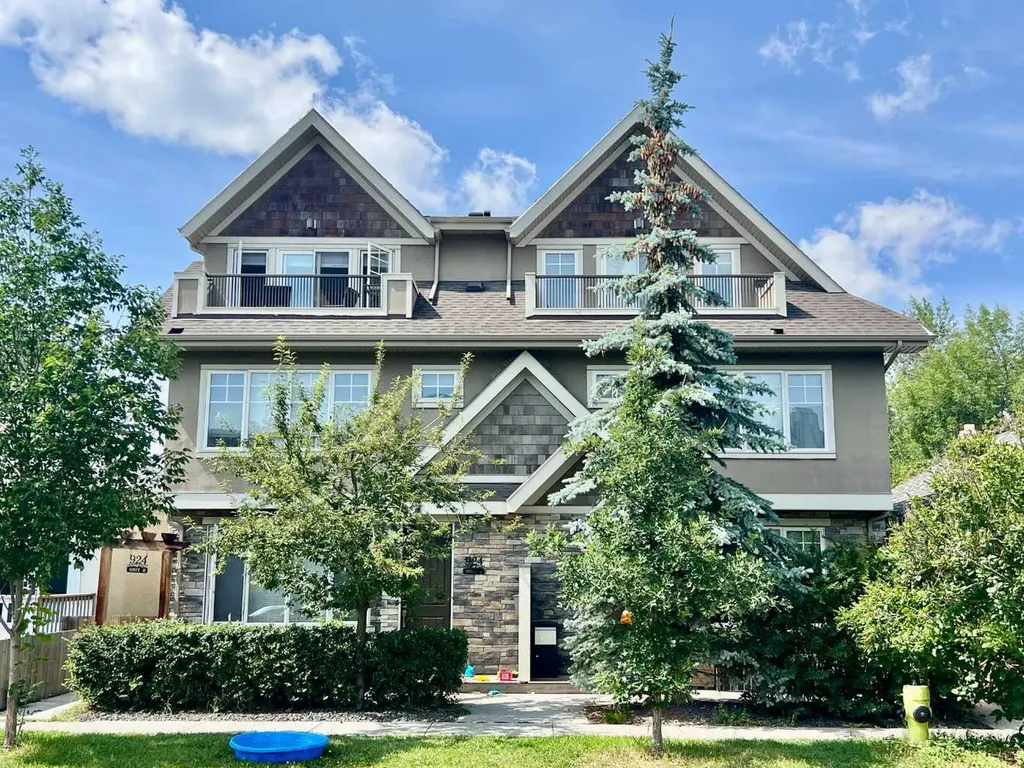 924 3 Avenue NW Calgary AB T2N 0J6