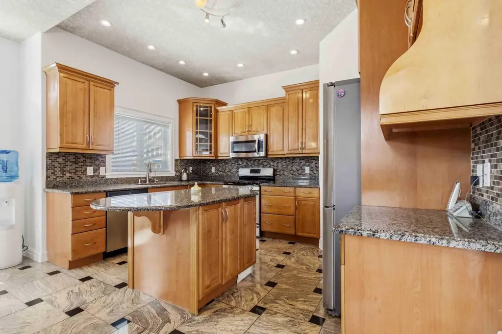 164 Wild Rose Street Fort Mcmurray AB T9K0G7