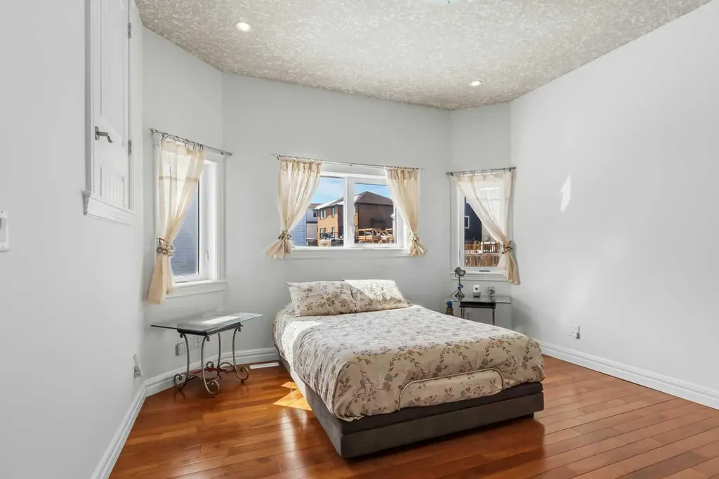 164 Wild Rose Street Fort Mcmurray AB T9K0G7