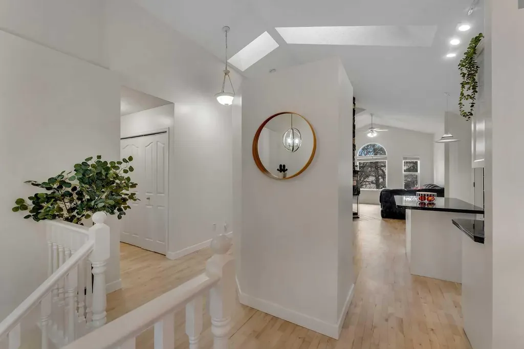 44 Douglas Glen Crescent SE Calgary AB T2Z 3M6