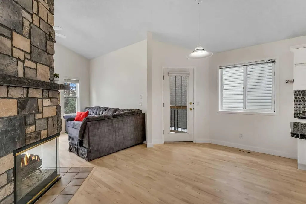44 Douglas Glen Crescent SE Calgary AB T2Z 3M6