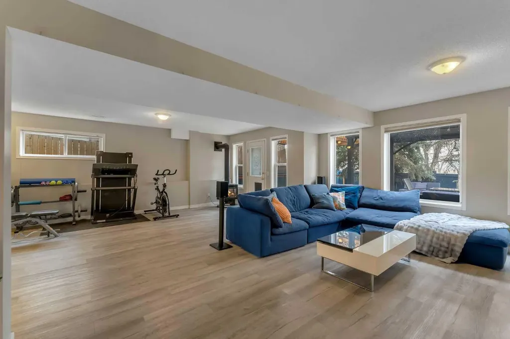 44 Douglas Glen Crescent SE Calgary AB T2Z 3M6