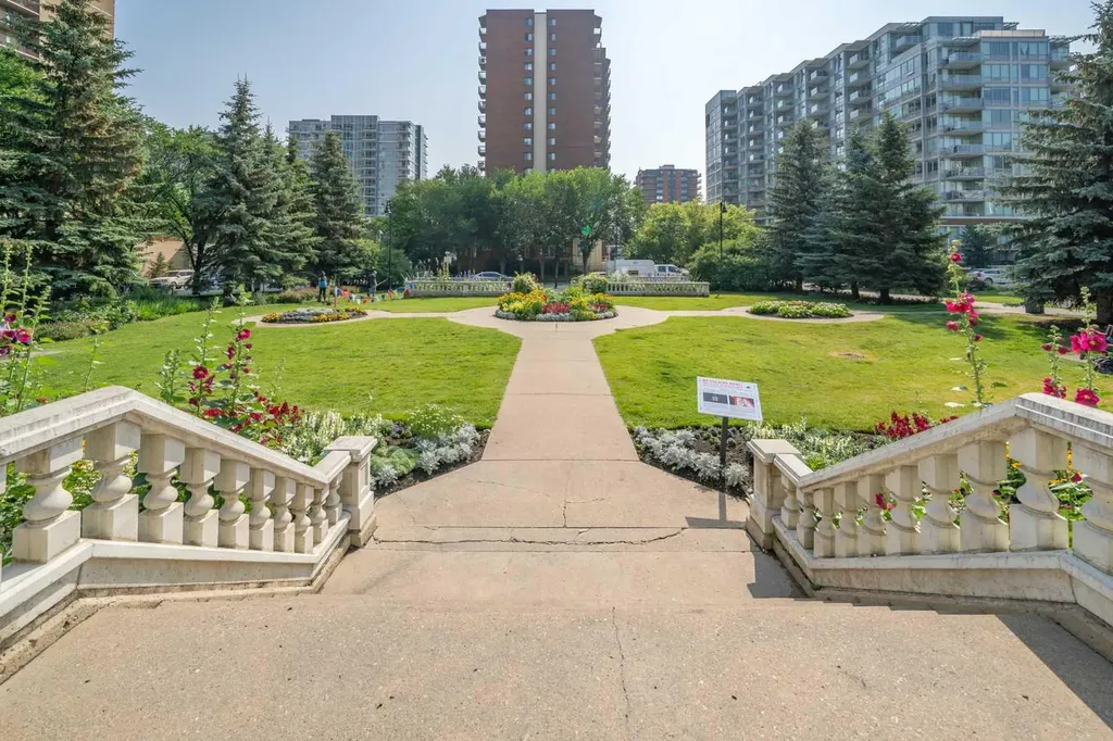 1202 13 Avenue SW Calgary AB T3C 0T1