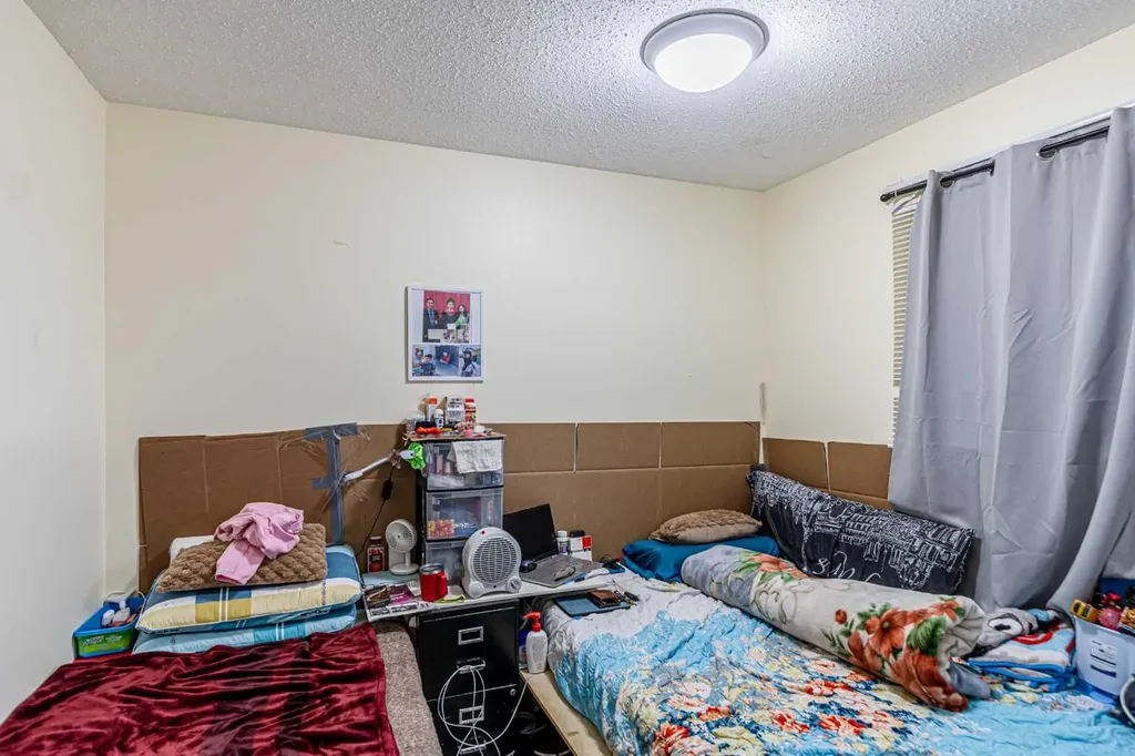 121 Margate Close NE Calgary AB T2A 3E5