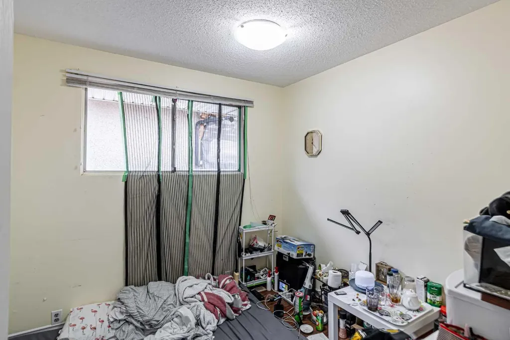 121 Margate Close NE Calgary AB T2A 3E5