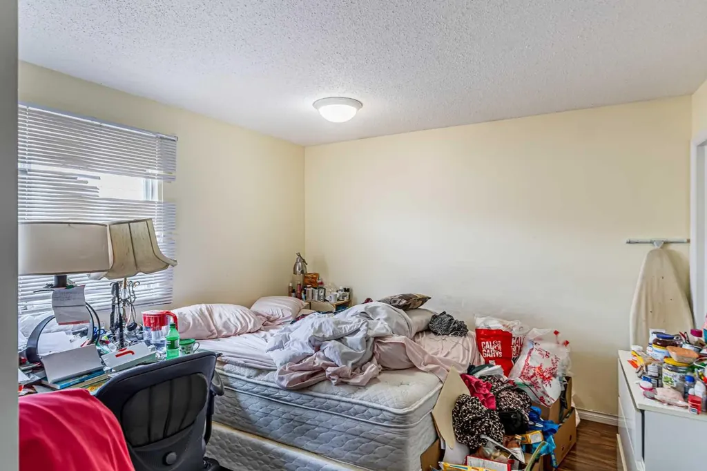 121 Margate Close NE Calgary AB T2A 3E5