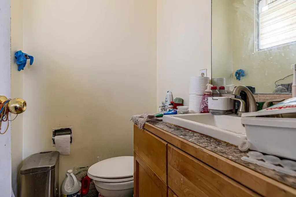 121 Margate Close NE Calgary AB T2A 3E5