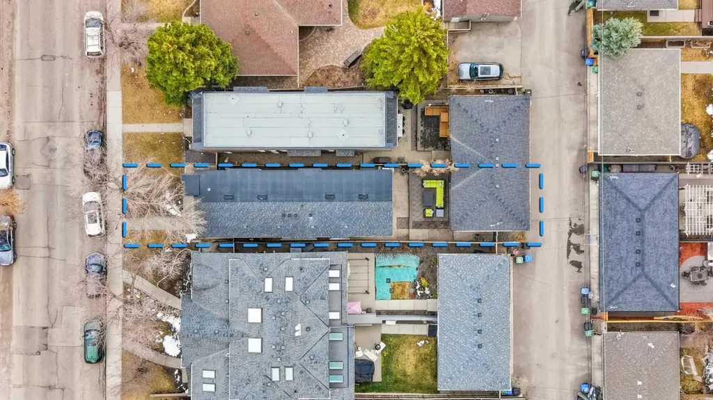 2027 42 Avenue SW Calgary AB T2T 2M8