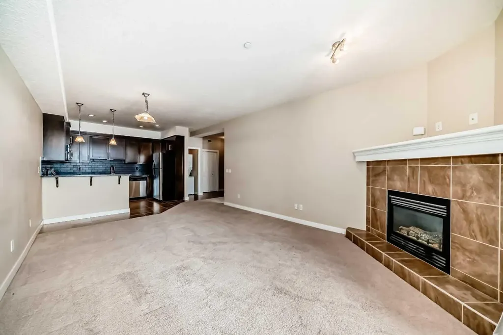 1005B Westmount Drive Strathmore AB T1P 0C3