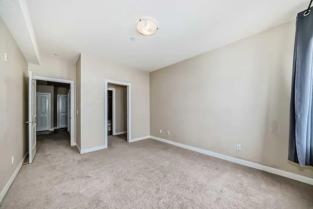 1005B Westmount Drive Strathmore AB T1P 0C3