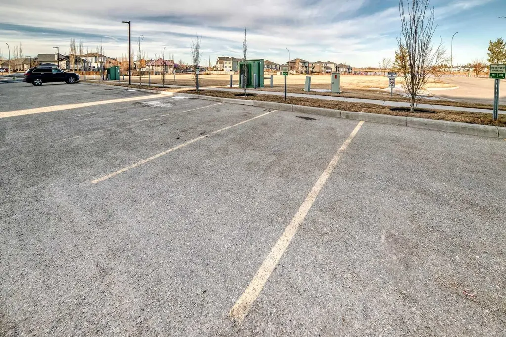 1005B Westmount Drive Strathmore AB T1P 0C3