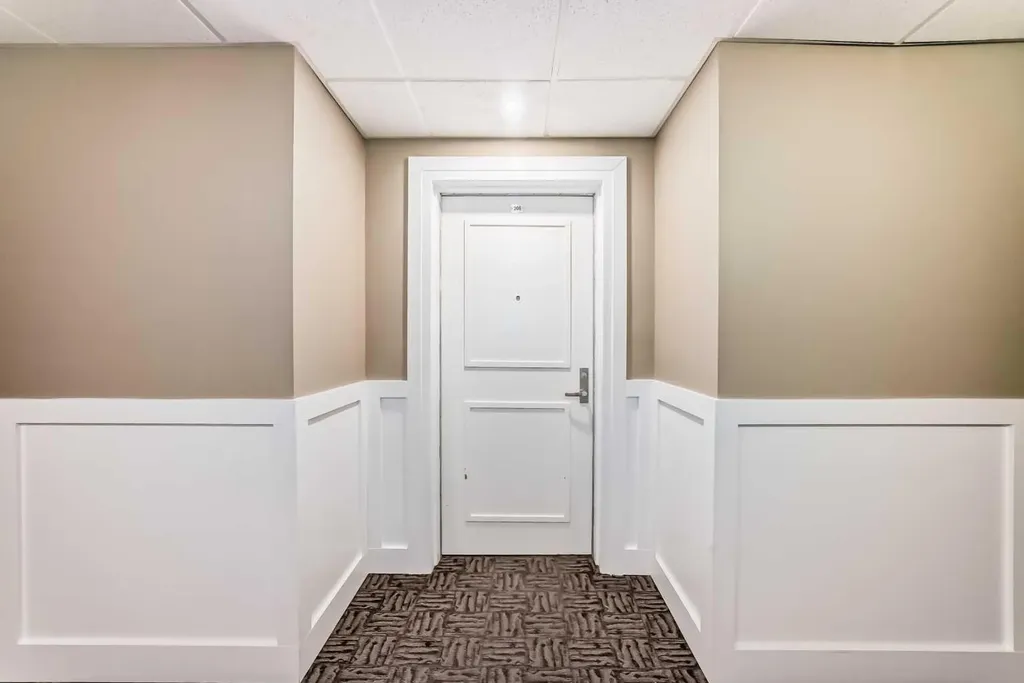 1005B Westmount Drive Strathmore AB T1P 0C3