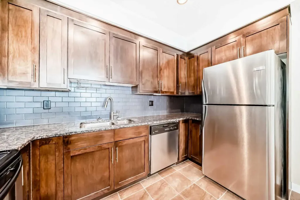 1005B Westmount Drive Strathmore AB T1P 0C3