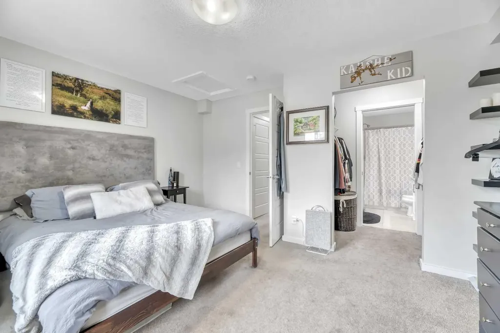 19500 37 Street SE Calgary AB T3M 2W9