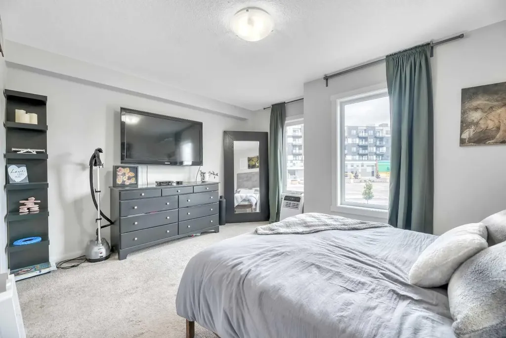 19500 37 Street SE Calgary AB T3M 2W9