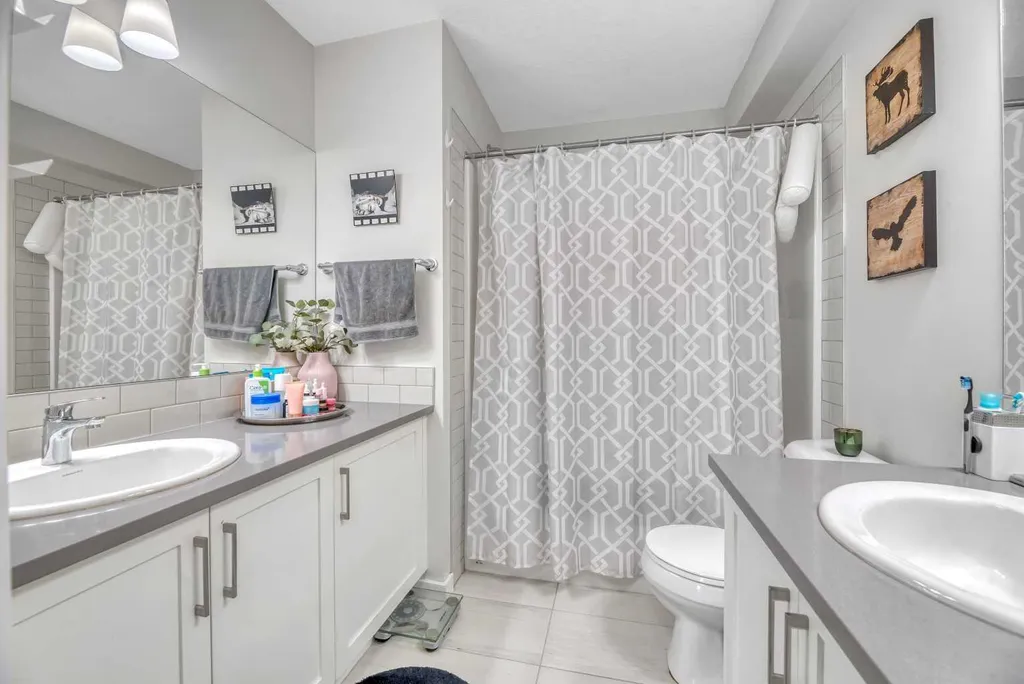 19500 37 Street SE Calgary AB T3M 2W9