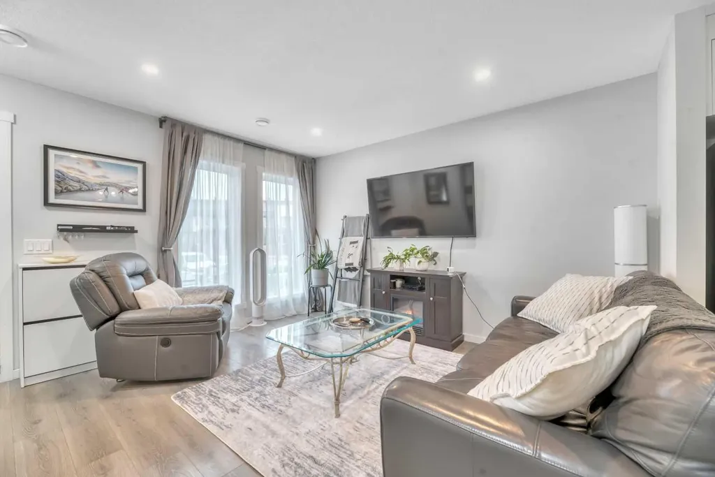 19500 37 Street SE Calgary AB T3M 2W9