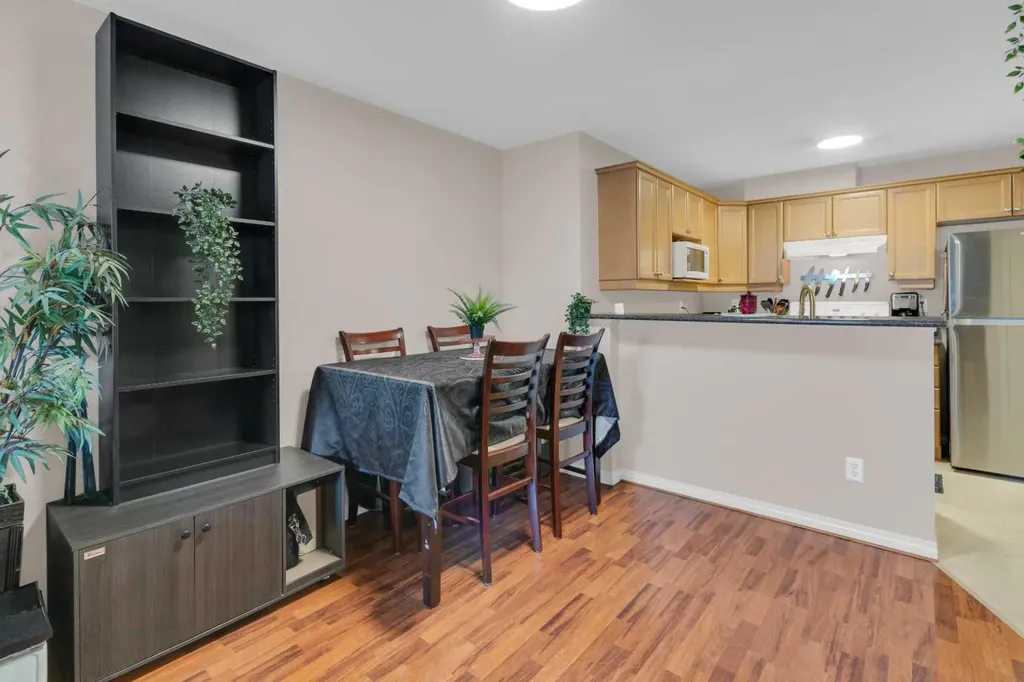 1833 11 Avenue SW Calgary AB T3C0N7