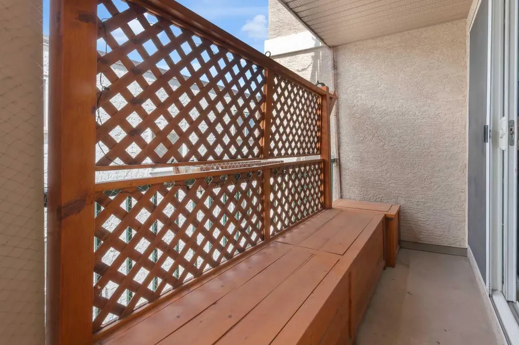 1833 11 Avenue SW Calgary AB T3C0N7